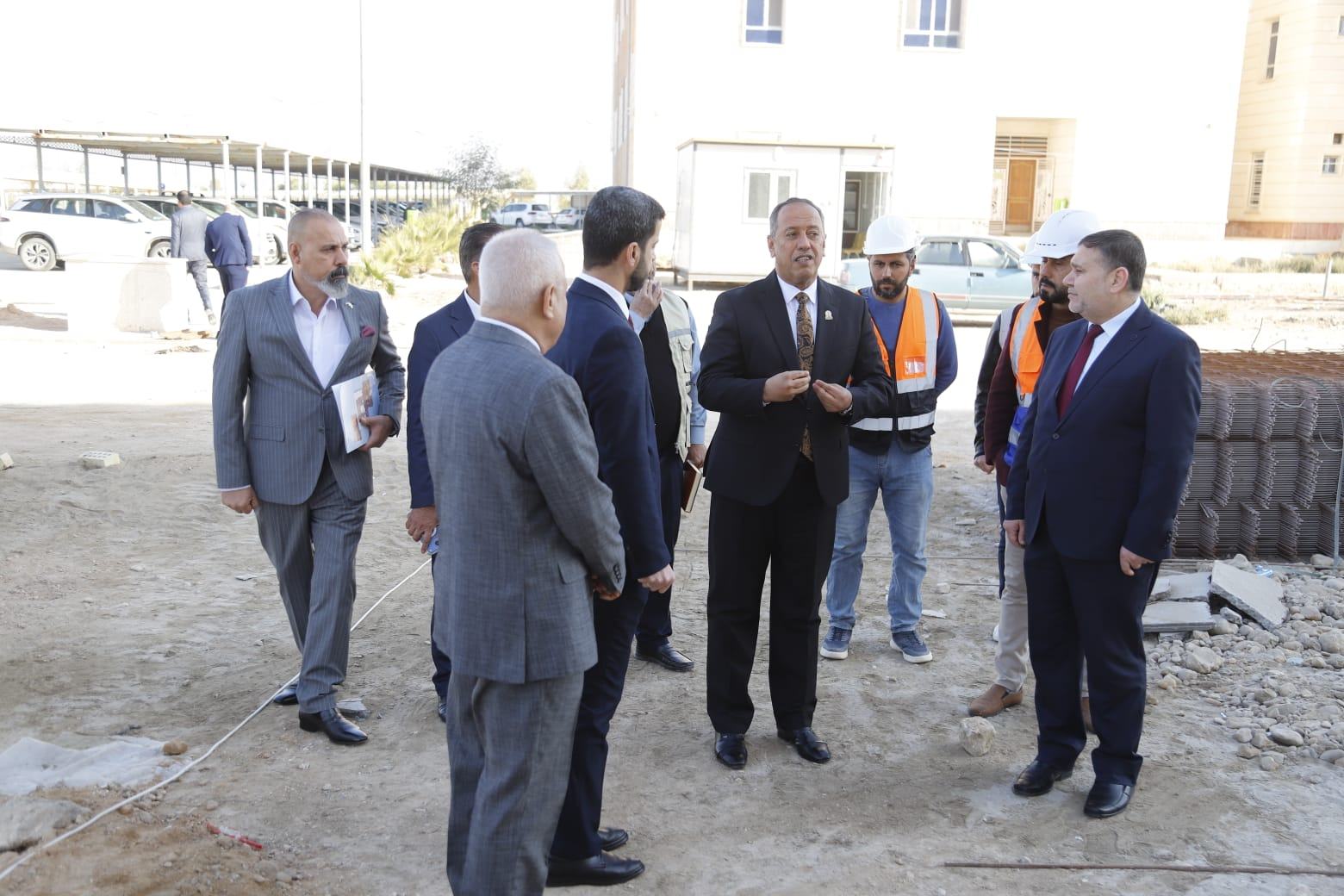 رئيس جامعة الأنبار يتابع شؤون كلية التربية القائم والمشاريع الحيوية فيها
